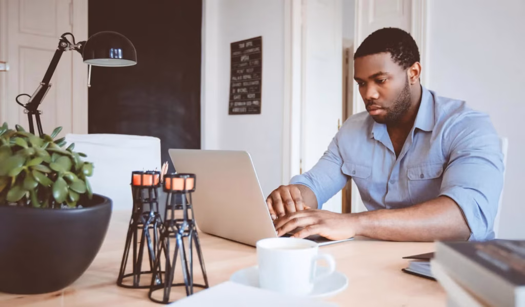 Advantages and Disadvantages of a Proprietorship